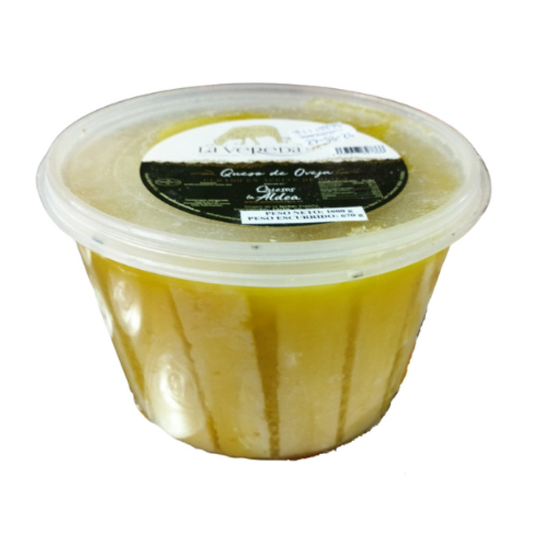 Queso de oveja en aceite de oliva